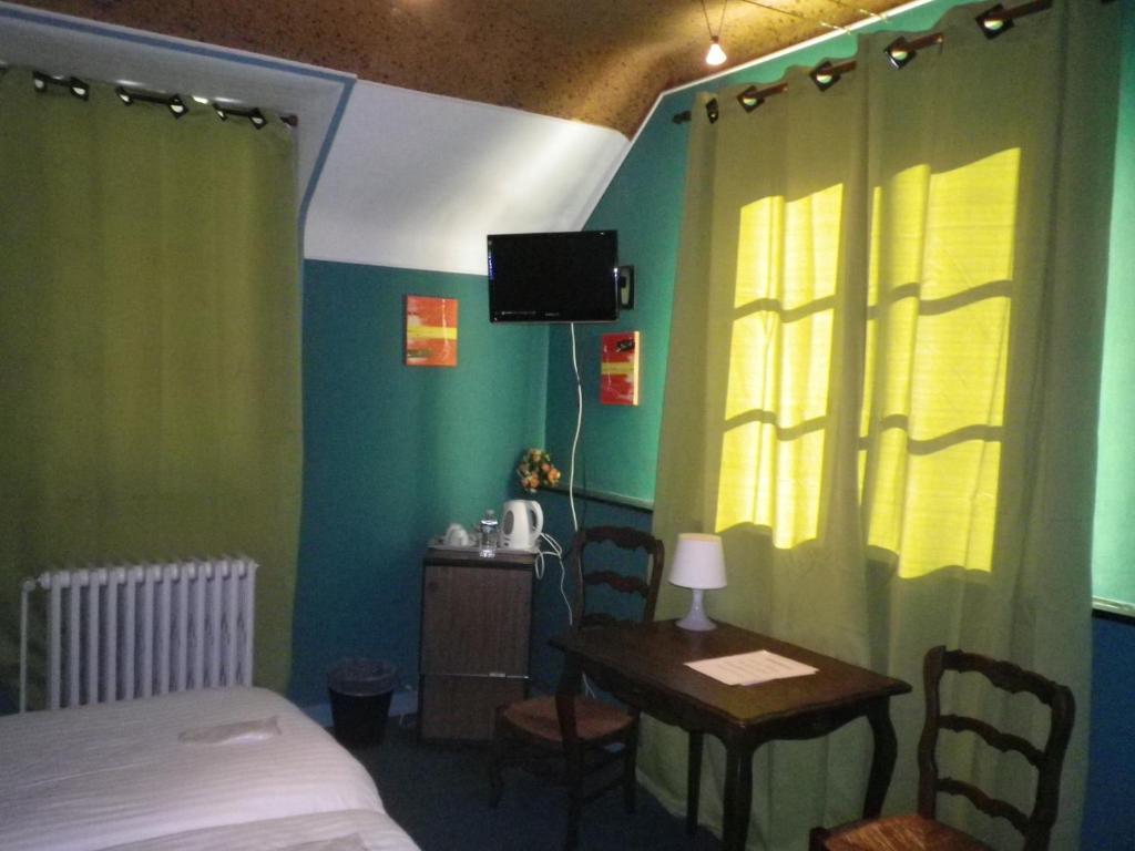 Hotel Ermitage Du Moulin Labotte Haybes Oda fotoğraf