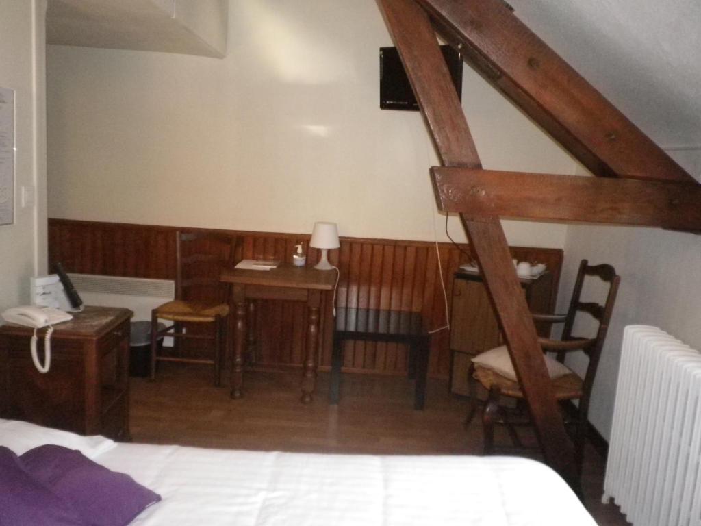 Hotel Ermitage Du Moulin Labotte Haybes Oda fotoğraf
